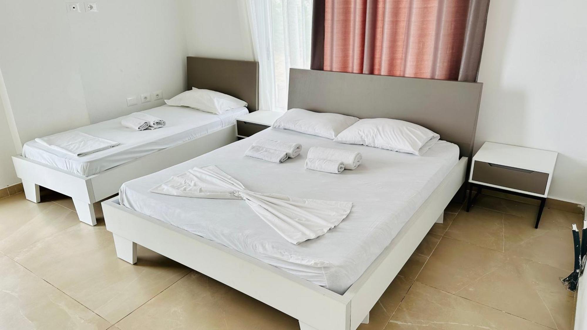 Villa Colombo Vlorë Esterno foto